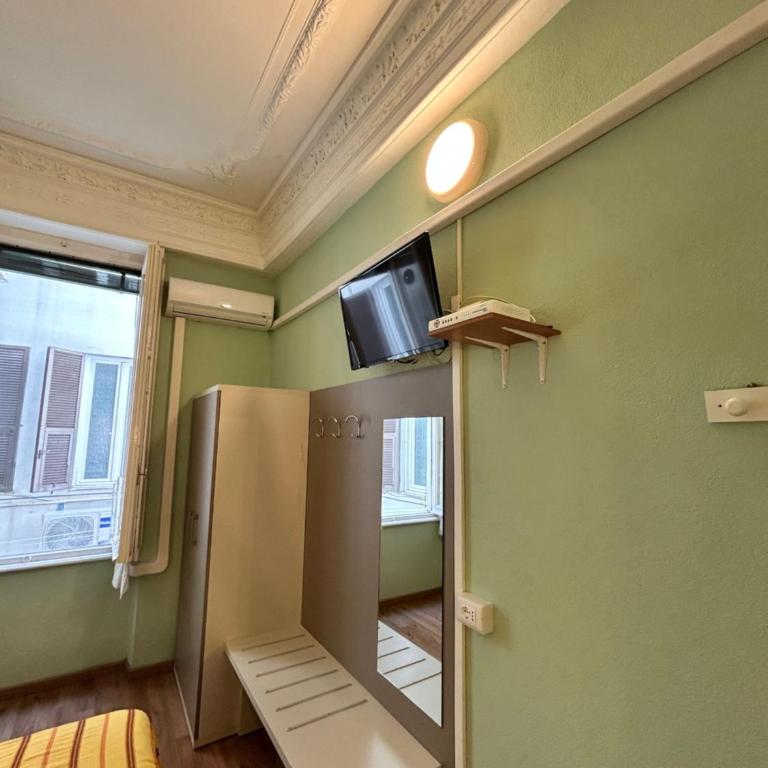 Hotel Barone - Camera Matrimoniale/Doppia con Letti Singoli con Doccia - 10