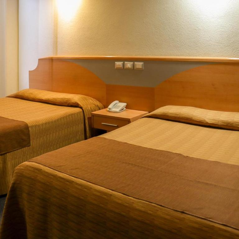 Hotel Milan CDMX - Habitación Doble - 2 camas dobles - 2
