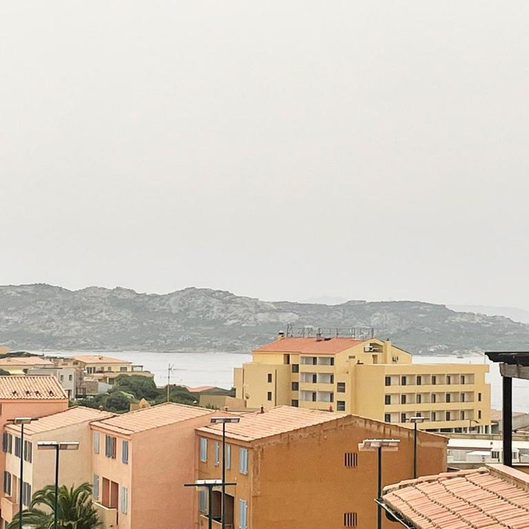 LaureLiving Holiday Home Residenza Isabella - Appartamento con 1 Camera da Letto - 2