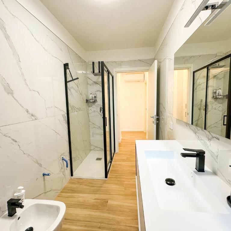 Sacali's House Darsena - Appartamento Superior con 2 Camere da Letto - 10