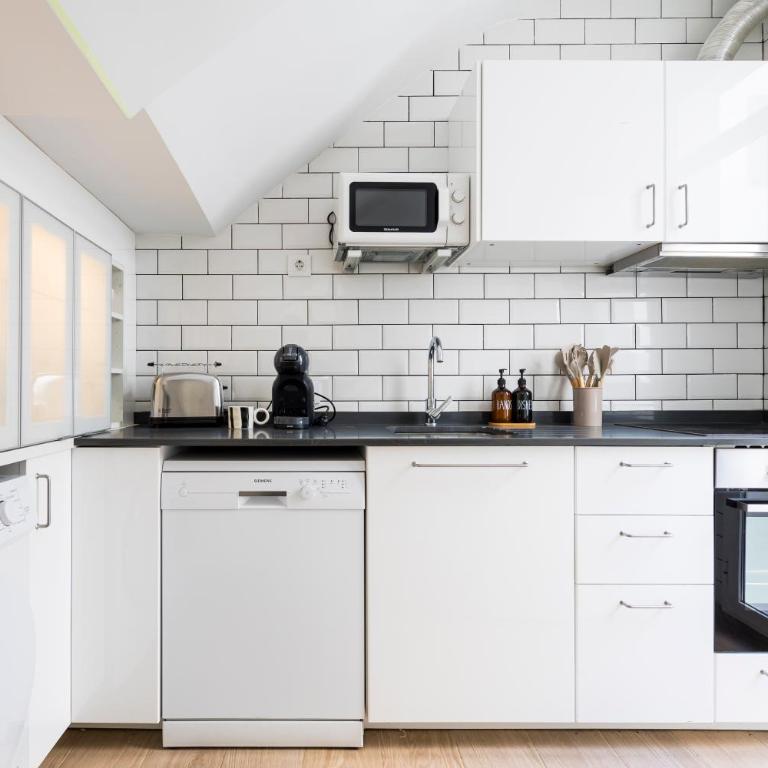 NEW Charming Duplex With Private Patio - Apartamento de 2 dormitorios - 25