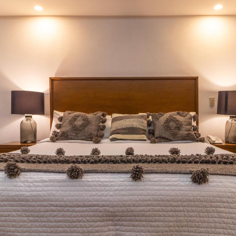 The Paramar Beachfront Boutique Hotel With Breakfast Included - Downtown Malecon - Suite Deluxe con cama extragrande y vistas completas al océano Pacífico - 4