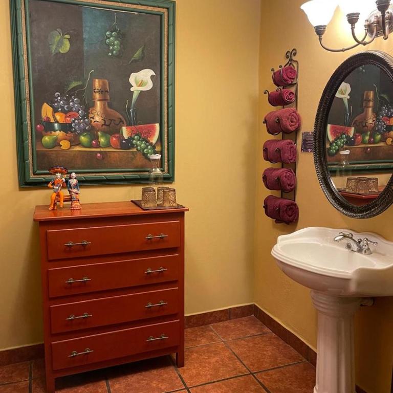 Casa de Leyendas - Deluxe Double or Twin Room - 3