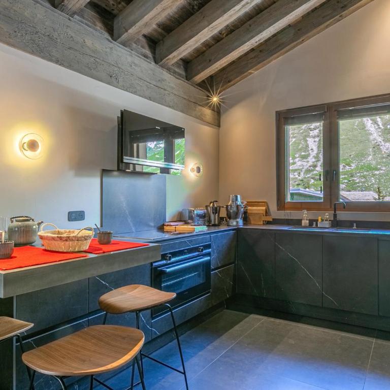 Luxueux 5 pièces avec cheminée, balcon panoramique, proche des pistes - Val-d'Isère - FR-1-694-108 - Appartement - 13
