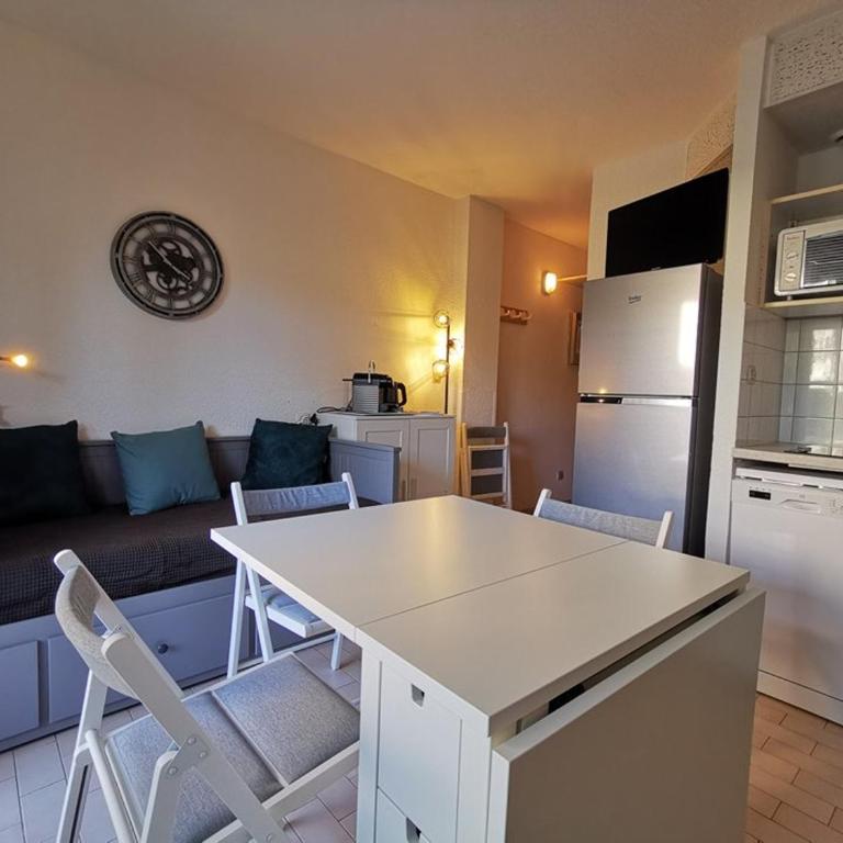 Studio 2 pers. jardin, parking & clim à 10m plage - FR-1-803-10 - Studio - 4