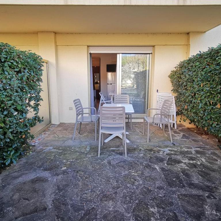 Studio 2 pers. jardin, parking & clim à 10m plage - FR-1-803-10 - Studio - 9