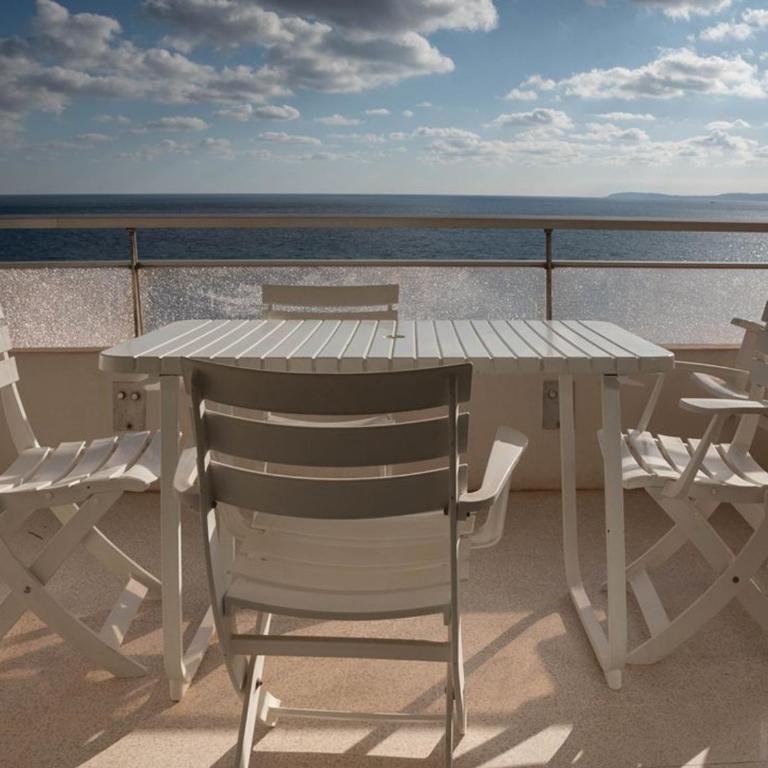 Beau T3 pour 4 personnes, vue mer, au Lavandou - FR-1-803-40 - Apartamento - 11