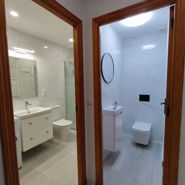 Piekny apartament centrum 2 sypialnie z basenem - Two-Bedroom Apartment - 11