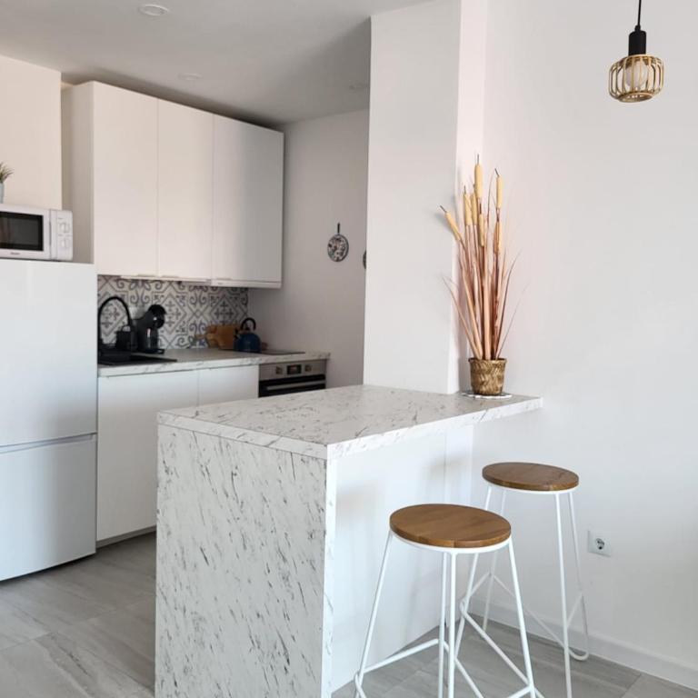 Piekny apartament centrum 2 sypialnie z basenem - Two-Bedroom Apartment - 3