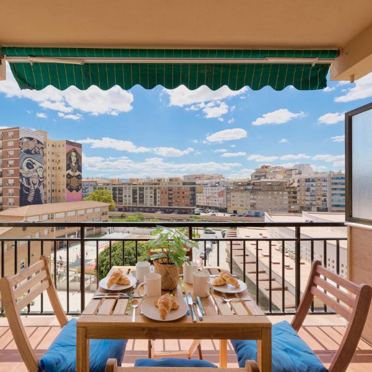 Soho Malaga by Lovely Home - Three-Bedroom Home - 2