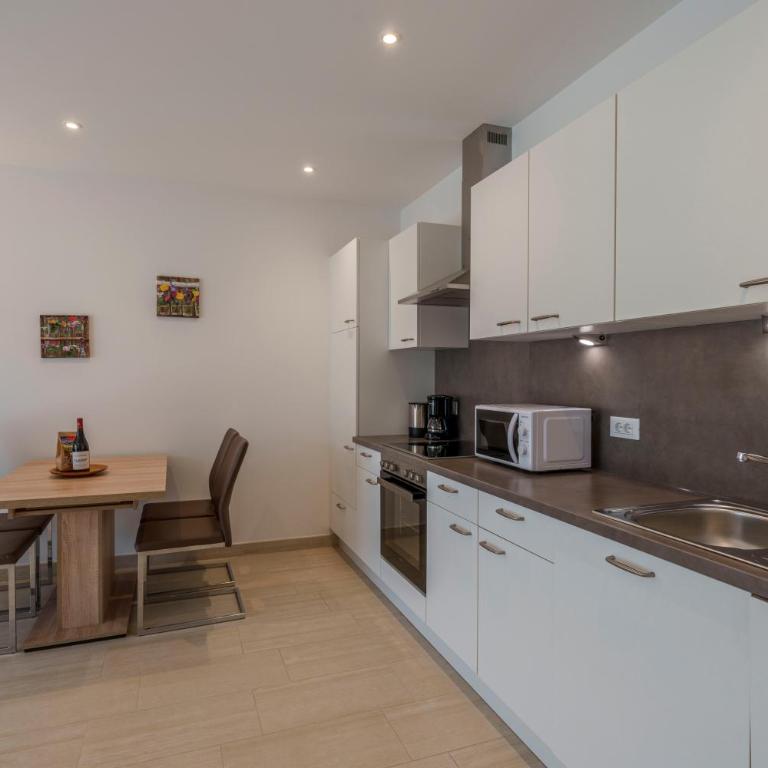 Residence Weinberg 8 - One-Bedroom Apartment - 2