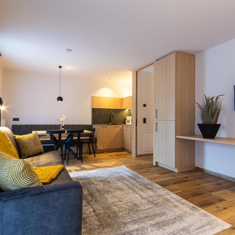Eden Apartments - Two-Bedroom Apartment with Two Bathrooms and Mountain View - 16
