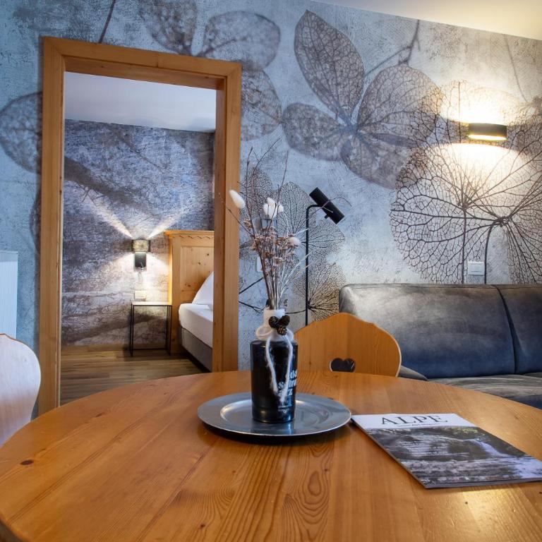 Eden Apartments - One-Bedroom Apartment with Balcony - 17
