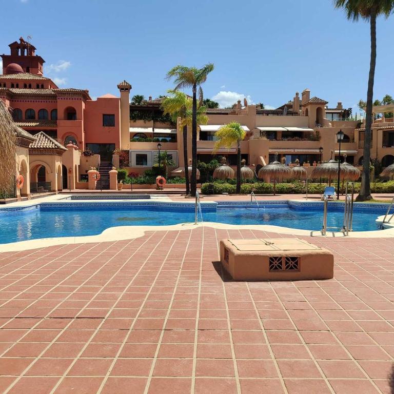 Cartuja Del Golf - Three-Bedroom Apartment - 38