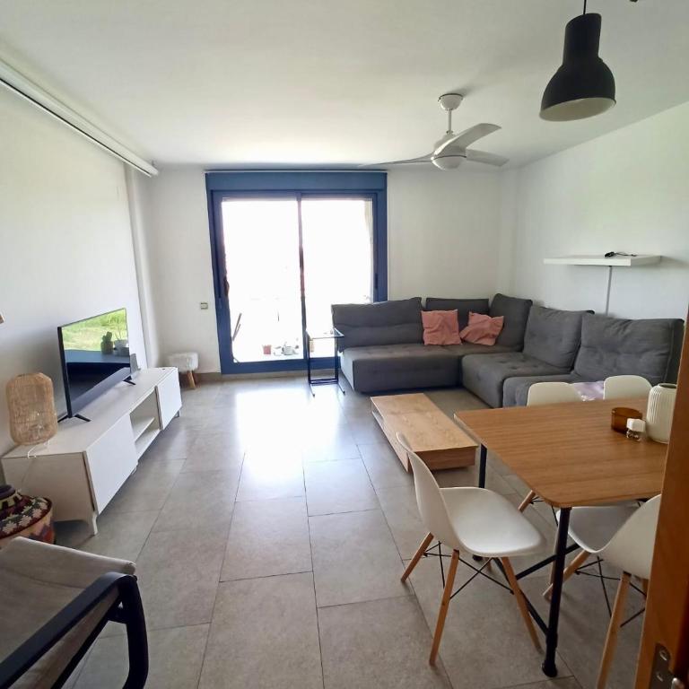 Augusta Beach - Three-Bedroom Apartment - 5