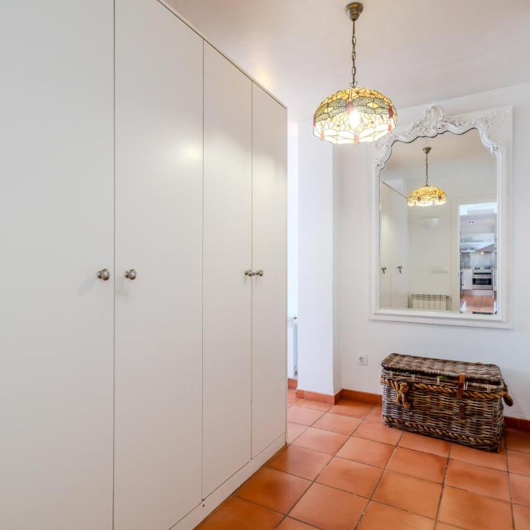 Flateli Sant Antoni 7 - Apartamento de 3 dormitorios con vistas al mar - 2
