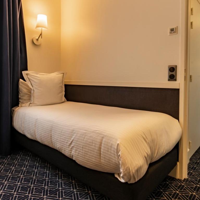 Continental Hotel - Chambre Quadruple - 5