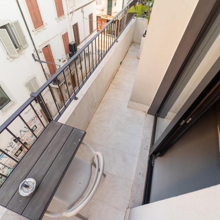 B&B Flow - One-Bedroom Apartment - 55