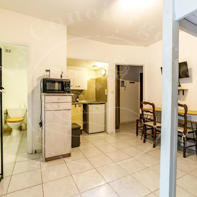 Charmant Studio au Mourillon Balcon, Wi-Fi, Clim - Apartment mit 1 Schlafzimmer - 7