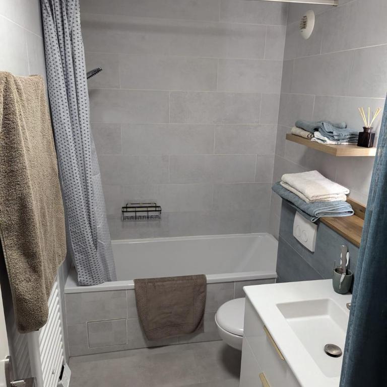 Prox Stade France appart 2P Chaleureux - Appartamento con 1 Camera da Letto - 5