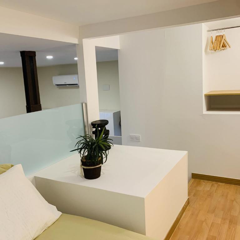 Modern Apartment III in Madrid - Two-Bedroom Apartment - 11