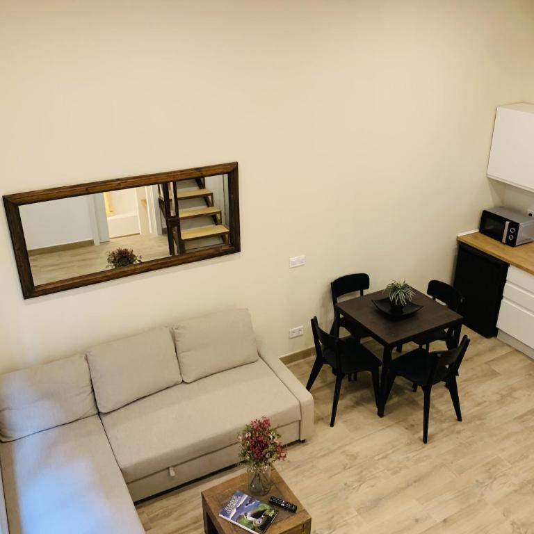 Modern Apartment III in Madrid - Two-Bedroom Apartment - 12