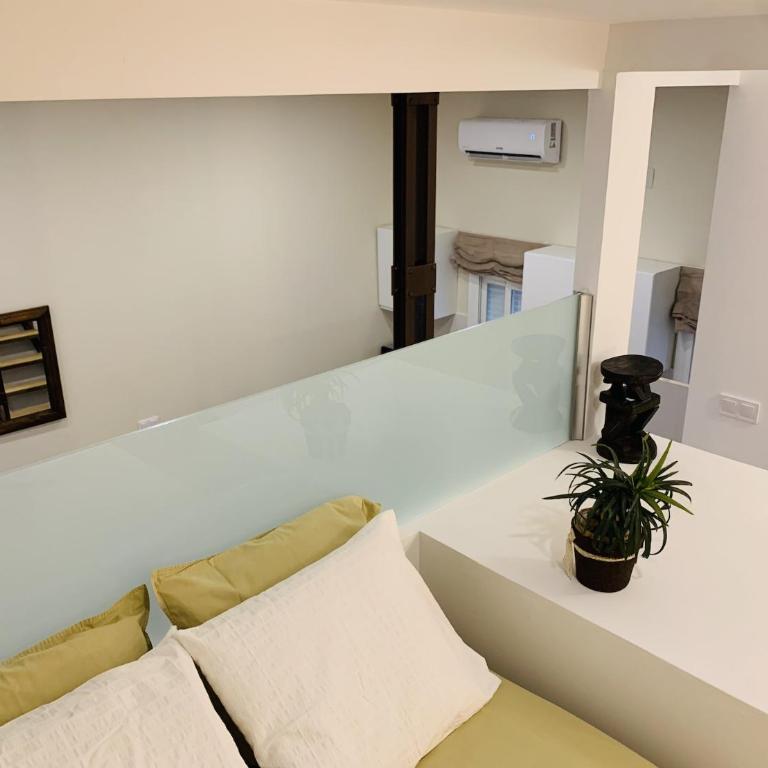 Modern Apartment III in Madrid - Two-Bedroom Apartment - 24
