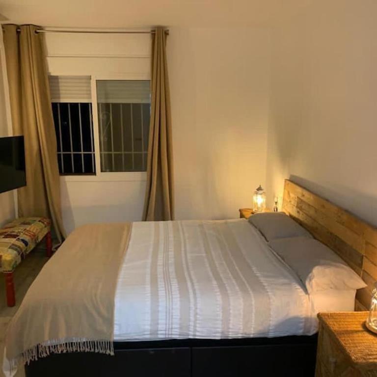Beachfront San Pedro Alcantara - Three-Bedroom Apartment - 12
