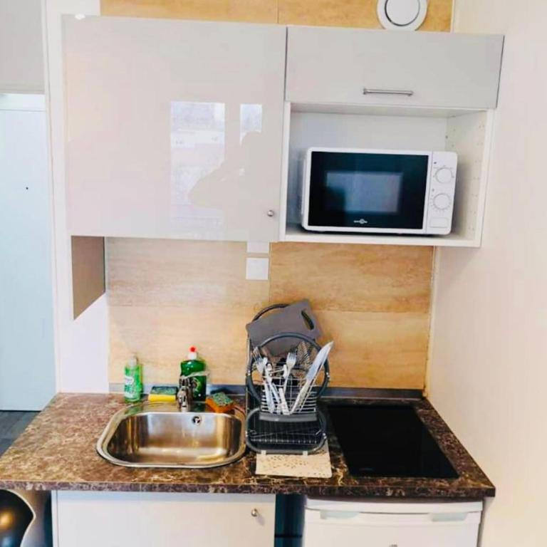 S2 Bel appartement 10min centre Paris stade de France - One-Bedroom Apartment - 6