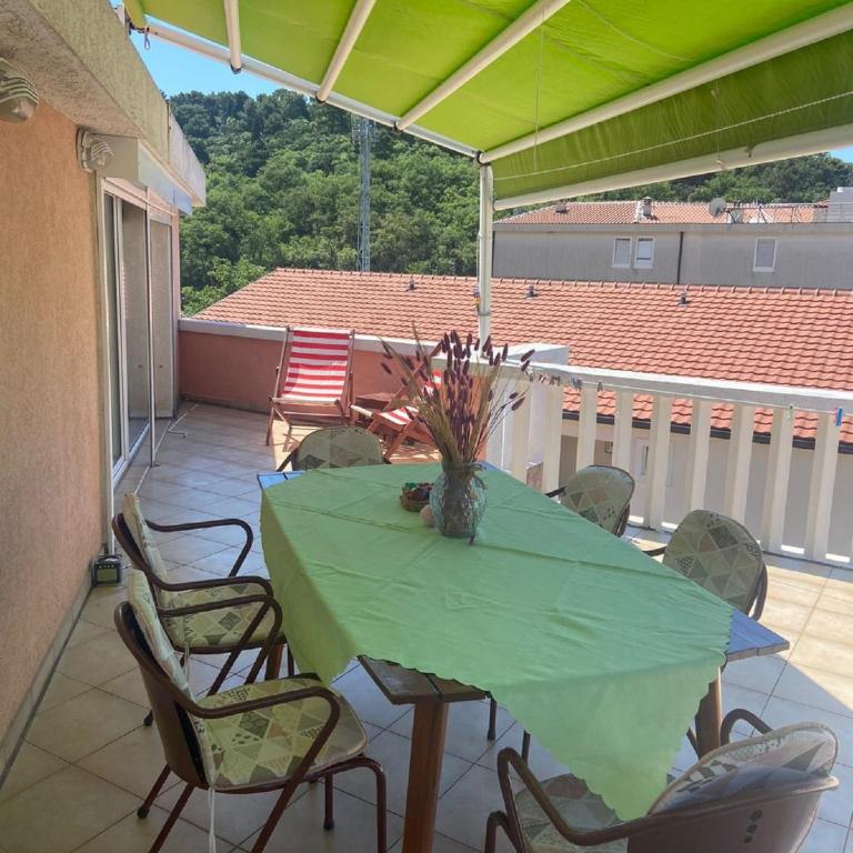 Beautiful Loft - Apartman s 2 Spavaće Sobe i Terasom - 3