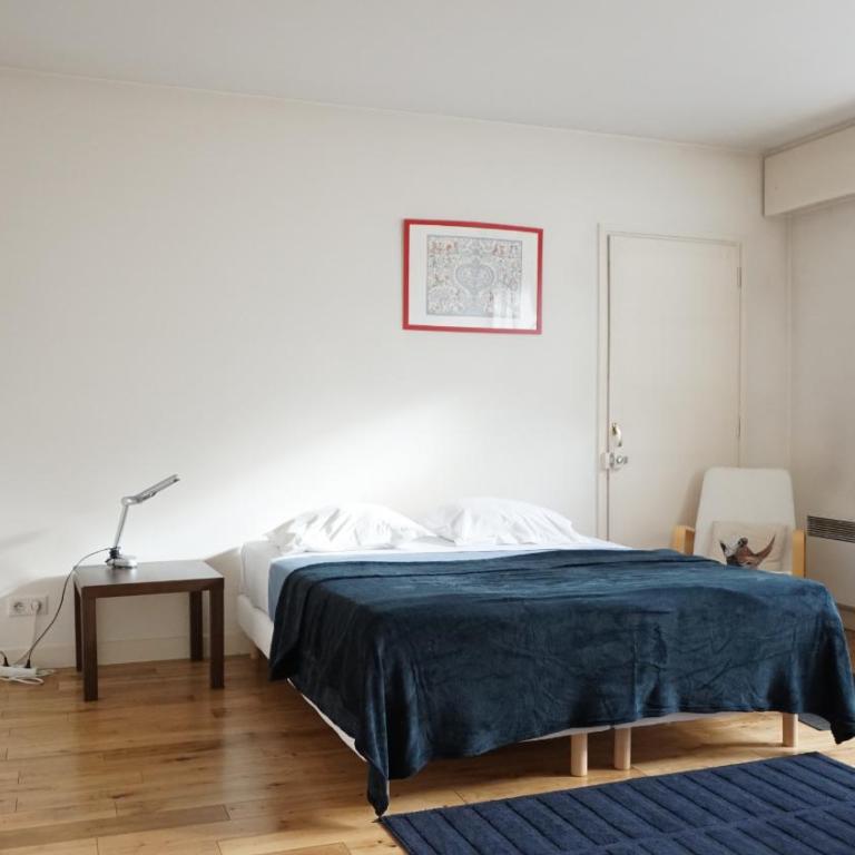 Paris Apartment Close to Eiffel Tower and Metro - Studio - 7