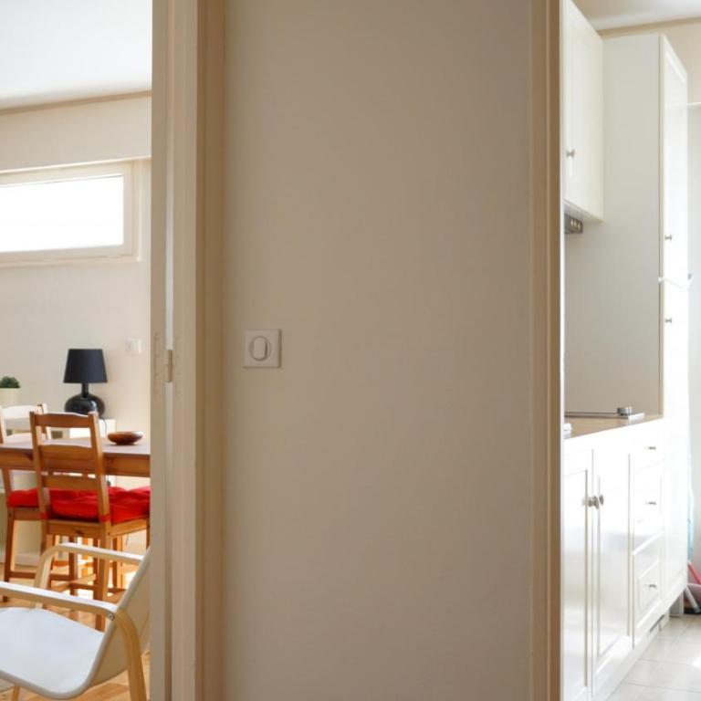 Paris Apartment Close to Eiffel Tower and Metro - Studio - 11