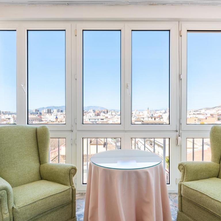 WintowinRentals Céntrico y Luminoso Apartamento en el Corazón de Málaga - Apartamento de 3 dormitorios - 2