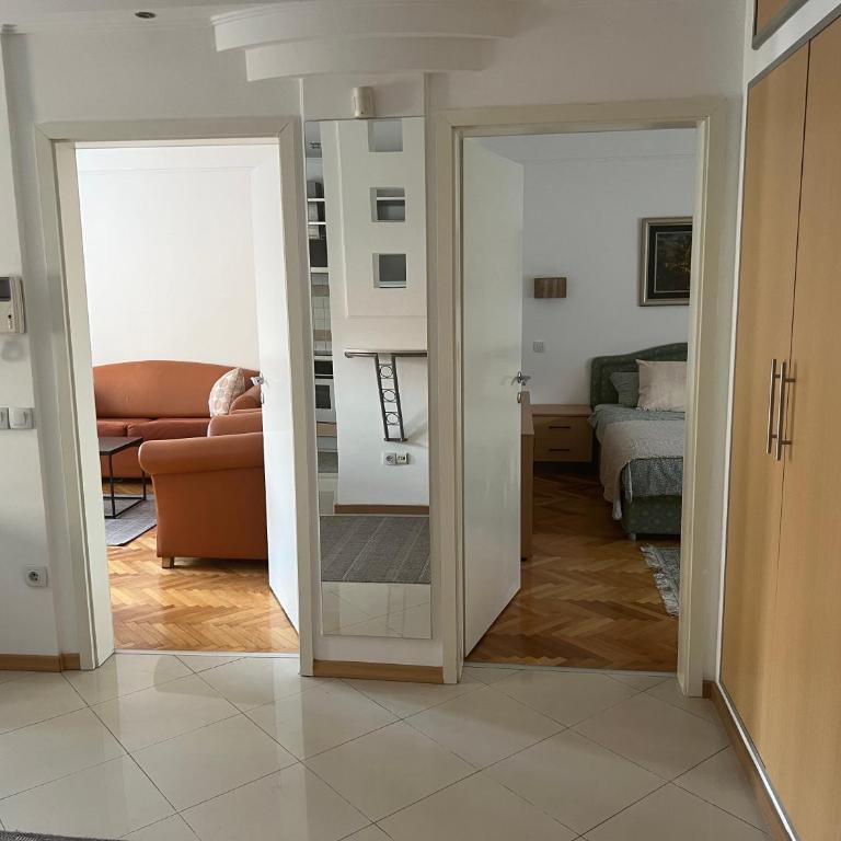 MK apartment in the main street - Apartman - 10