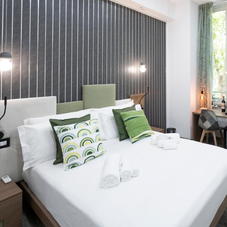 Trastevere Luxury Rooms - Deluxe King Room - 8