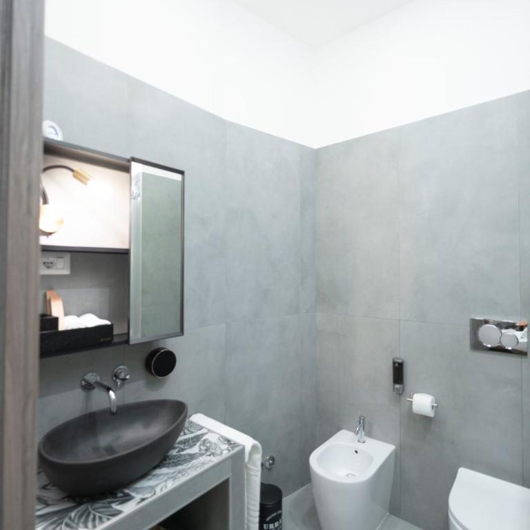 Trastevere Luxury Rooms - Deluxe King Room - 12