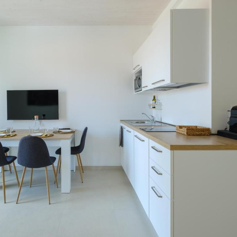 Apartment With Elevator And Private Parking - Three-Bedroom Superior Apartment - 7