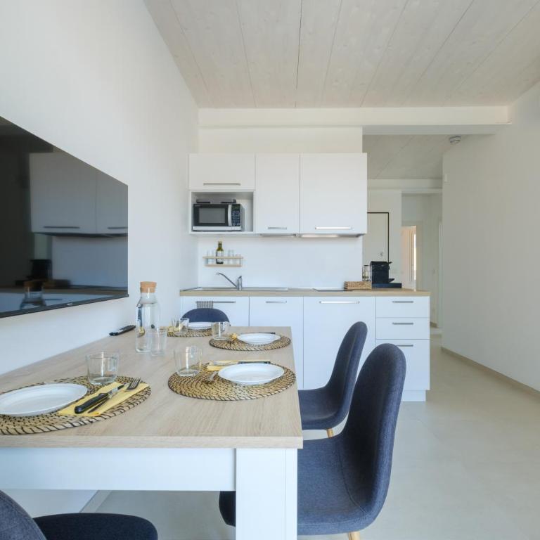 Apartment With Elevator And Private Parking - Three-Bedroom Superior Apartment - 1