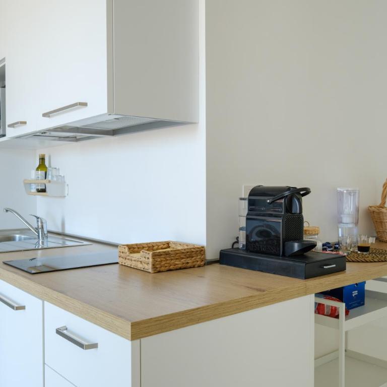 Apartment With Elevator And Private Parking - Three-Bedroom Superior Apartment - 16