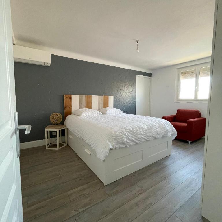 Appartement traversant Les Saintes vue sur Etangs camargue - Appartamento - 9