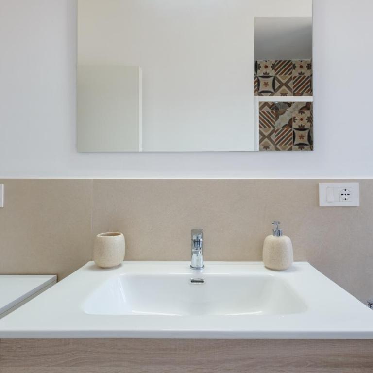 Apartment With Elevator And Private Parking - Three-Bedroom Superior Apartment - 35