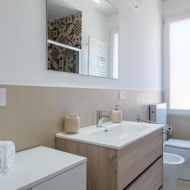 Apartment With Elevator And Private Parking - Three-Bedroom Superior Apartment - 21
