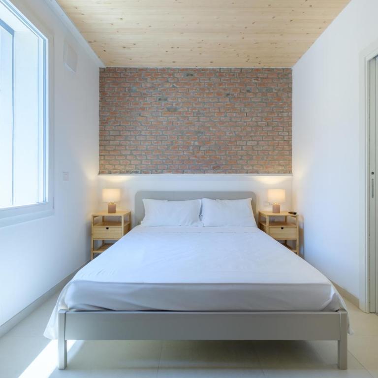 Apartment With Elevator And Private Parking - Three-Bedroom Superior Apartment - 28