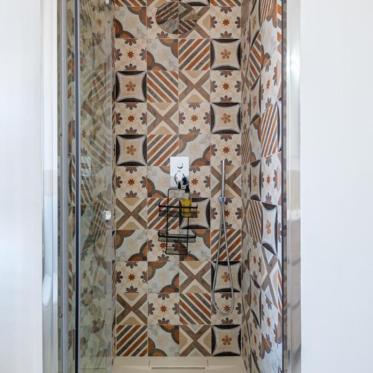 Apartment With Elevator And Private Parking - Three-Bedroom Superior Apartment - 34