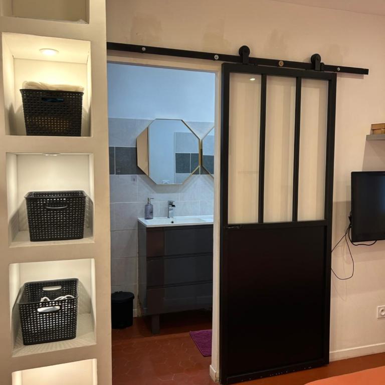 T2 climatisé - Près des plages - One-Bedroom Apartment - 13