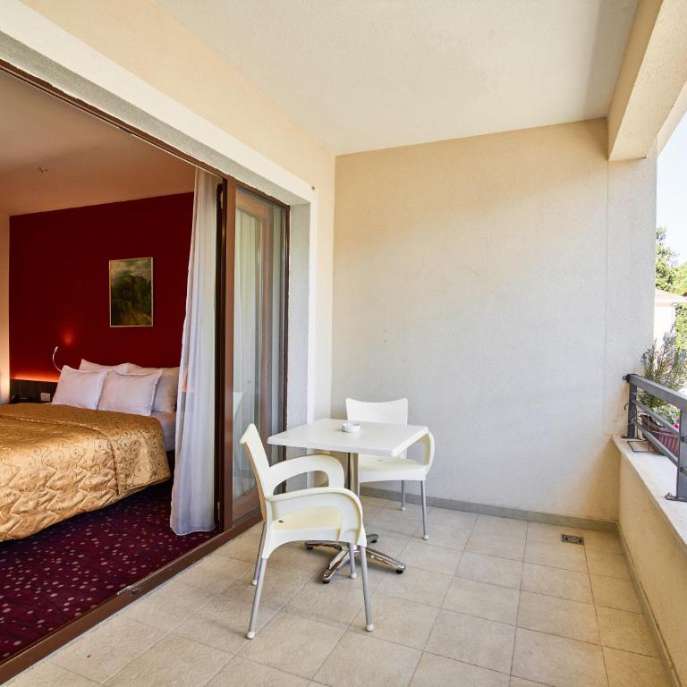Hotel Pine - Suite with Terrace - 6