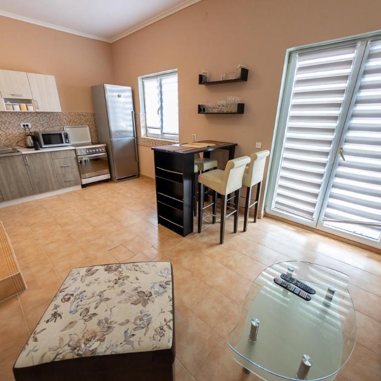 Villa Orange House - Villa with Private Pool - 3