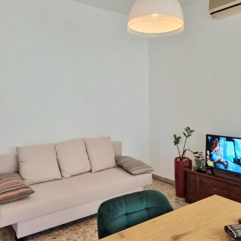 Ultimo piano con parcheggio - Appartamento con 1 Camera da Letto - 5