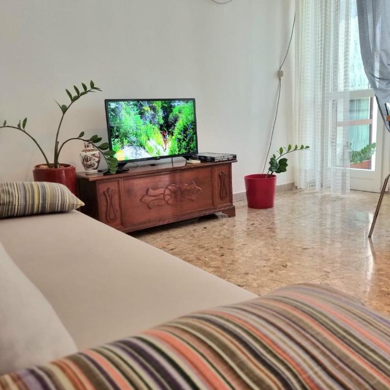 Ultimo piano con parcheggio - Appartamento con 1 Camera da Letto - 1