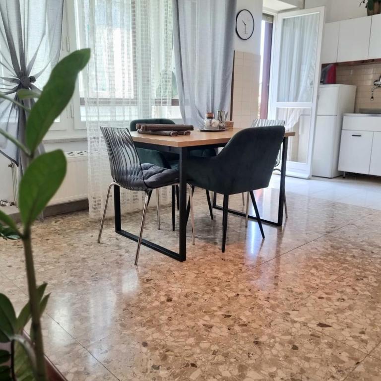 Ultimo piano con parcheggio - Appartamento con 1 Camera da Letto - 24